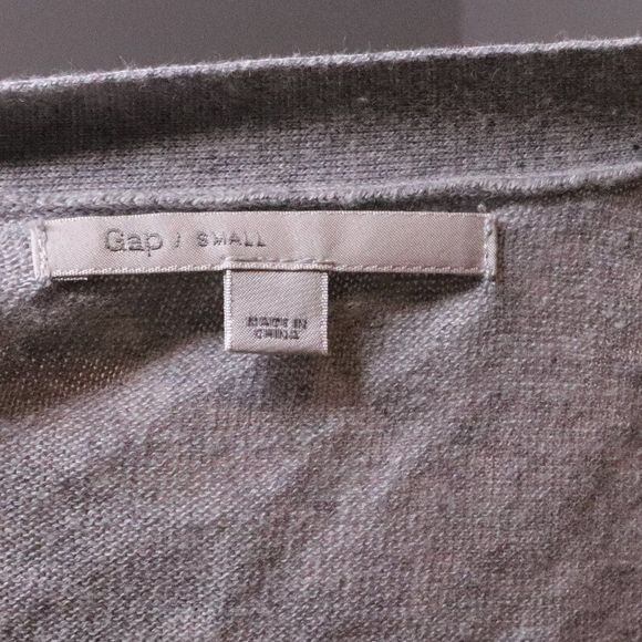 GAP Boyfriend Cardigan Button Up Thin Knit - Picture 6 of 9